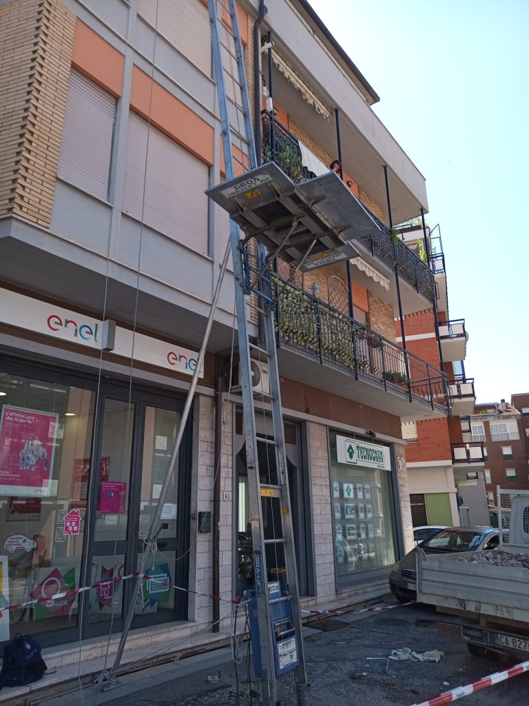 noleggio piattaforma mobile