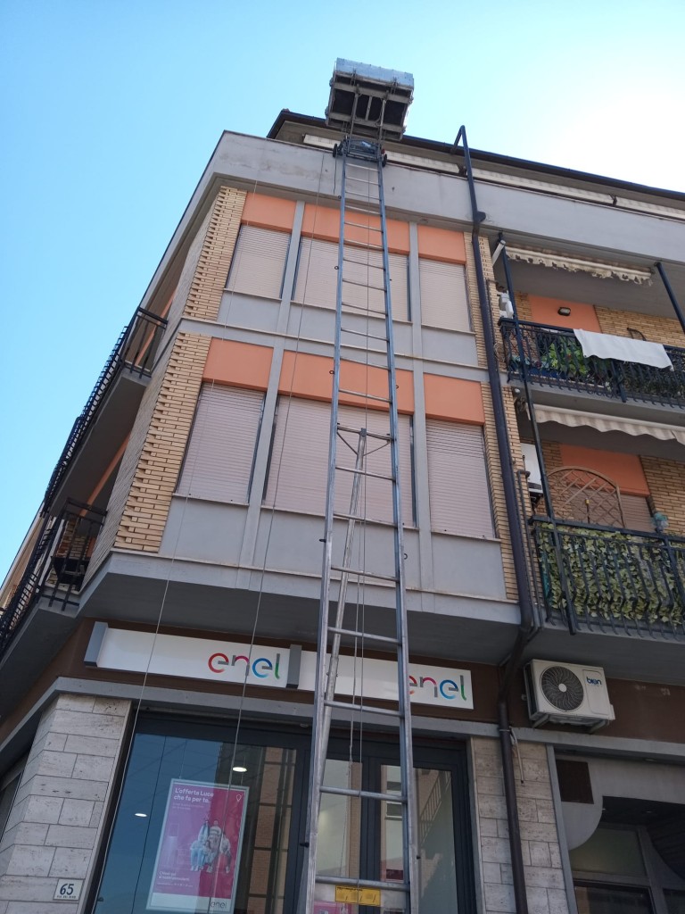 noleggio piattaforma mobile