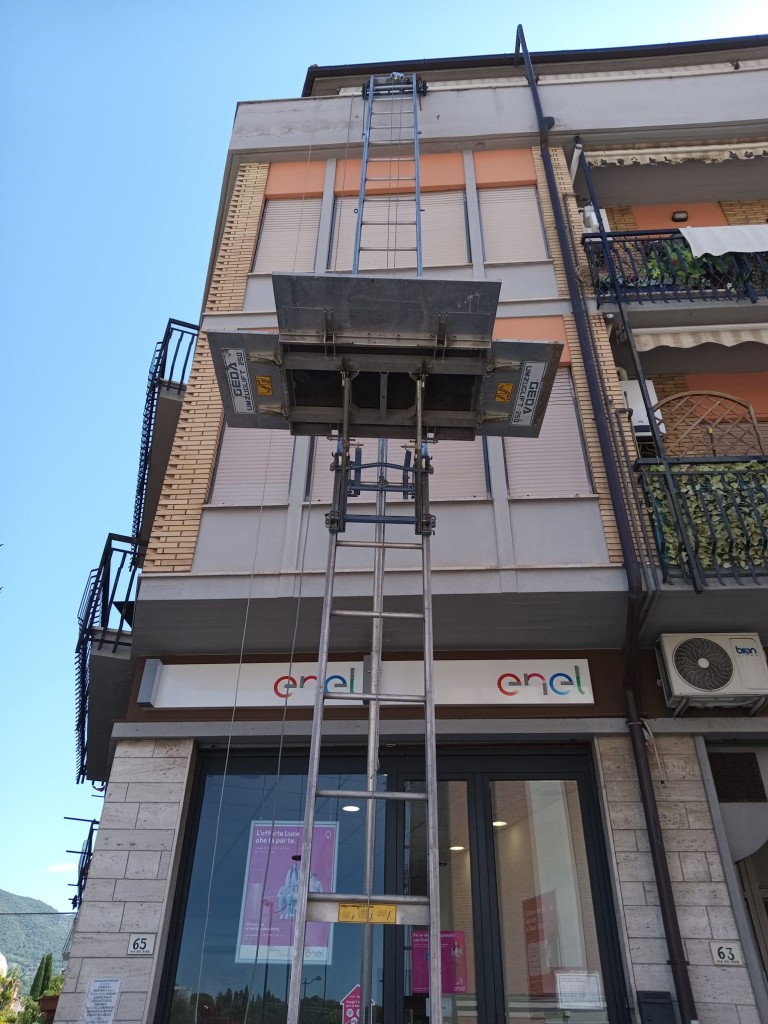 noleggio piattaforma mobile